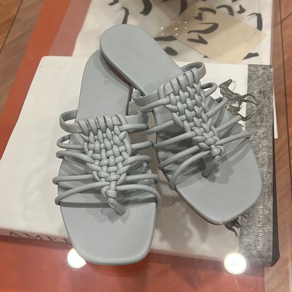VINCE. Sandals